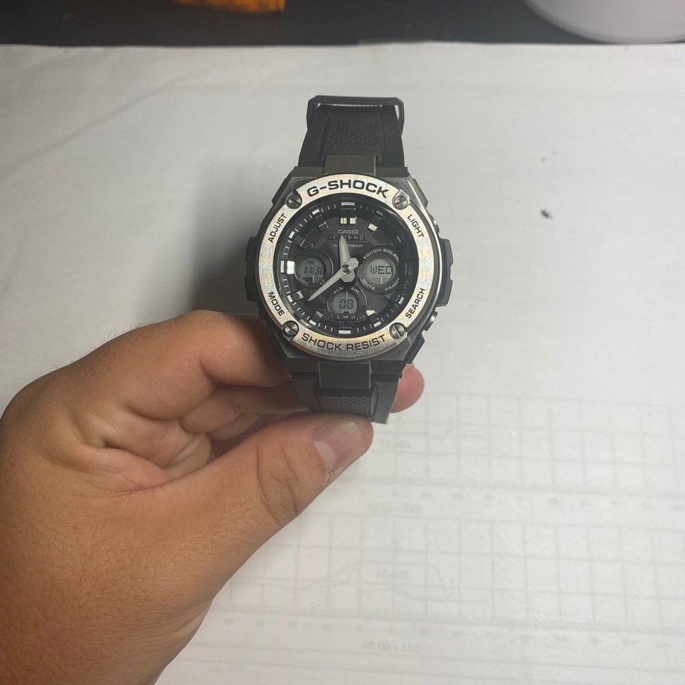 G-Shock Men’s Watch used no scratches